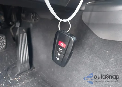 2020 Toyota Camry Se z USA, uszkodzony, nr VIN 4T1J11AK2LU984400